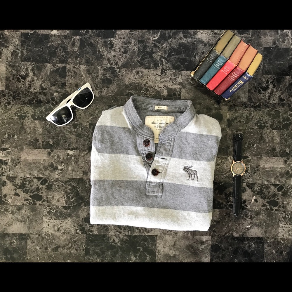 Men’s Small A&F Gray Striped Long Sleeve Shirt